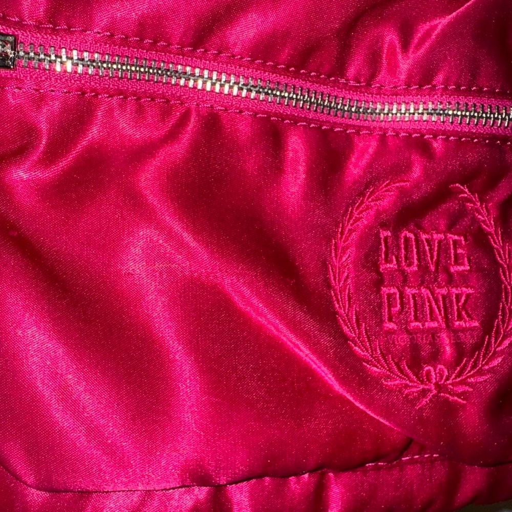 Victoria’s Secret PINK Crossbody Bag 🩷 - Picture 5 of 7